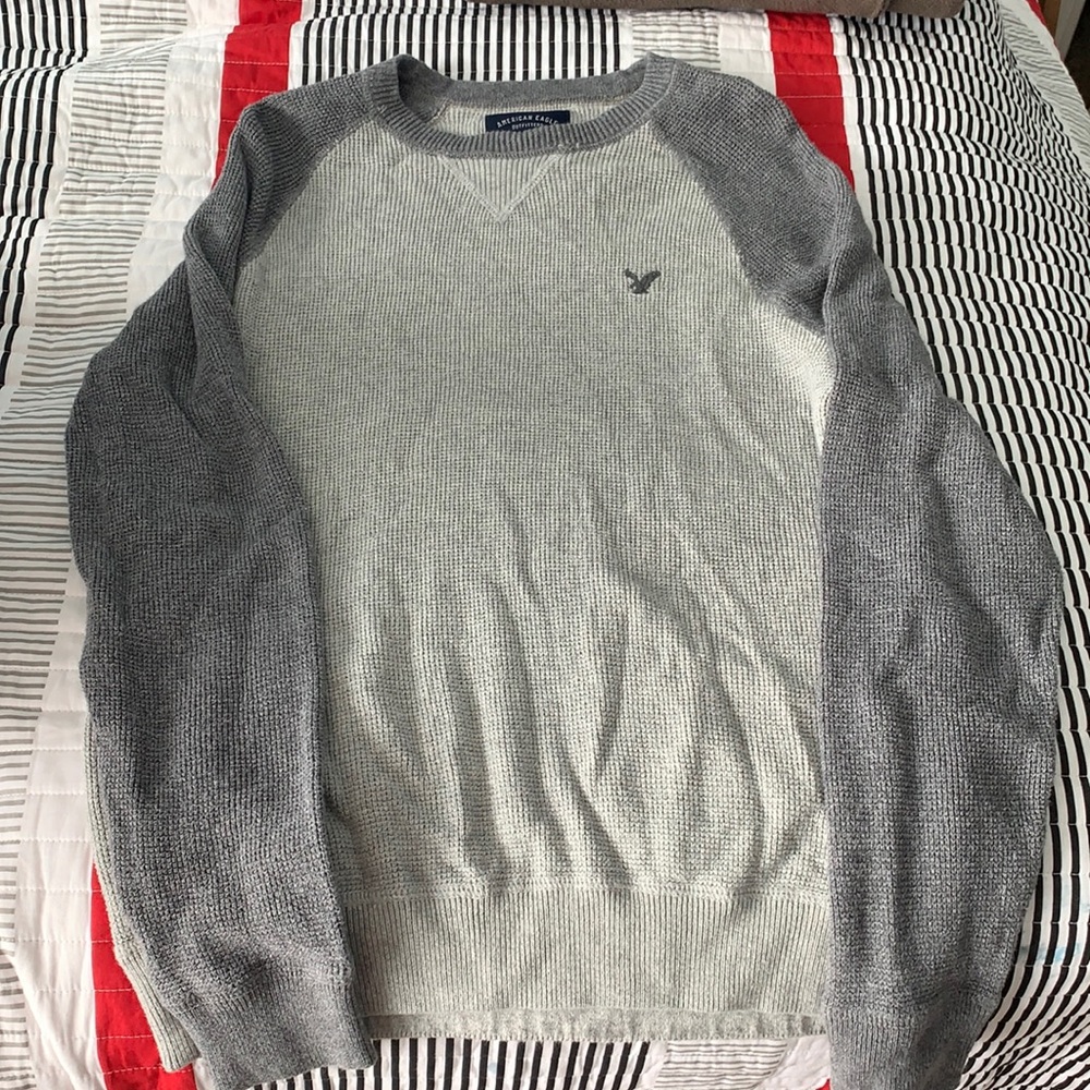 American Eagle sweater
